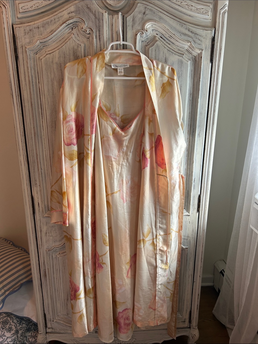 Oscar de la renta Vintage Cream Floral Satin Slip Dress with Matching Robe